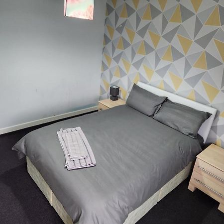 No 11 3 Bed Serviced Appartment Town Centre Girvan Exterior photo