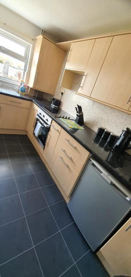 No 11 3 Bed Serviced Appartment Town Centre Girvan Exterior photo